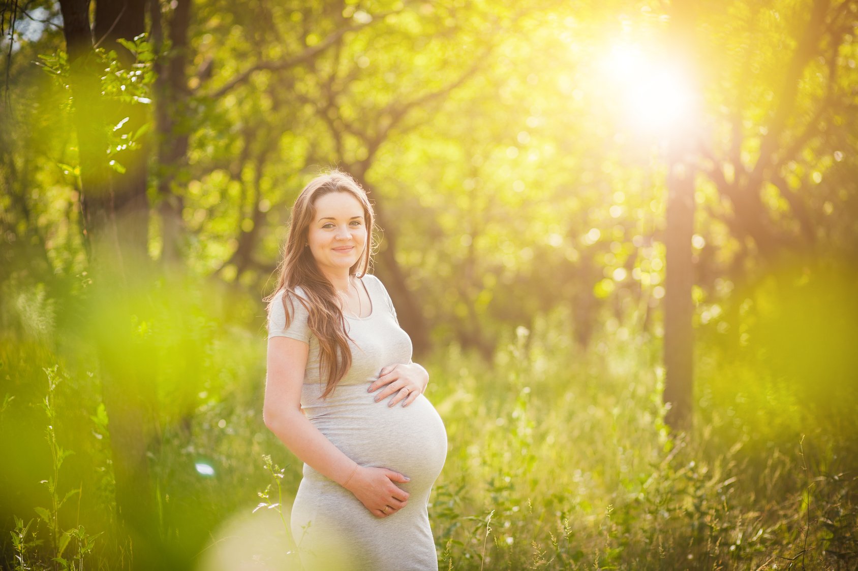 Early Pregnancy Symptoms and Care: How Materna Bridges the Gap Before Your OB Visit Image